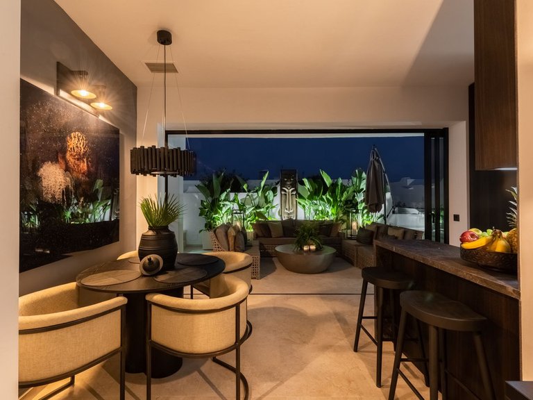 Villa for Sale in The Golden Mile, Malaga 20