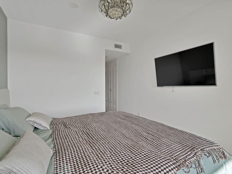 Apartment for Sale in Atalaya, Malaga 14