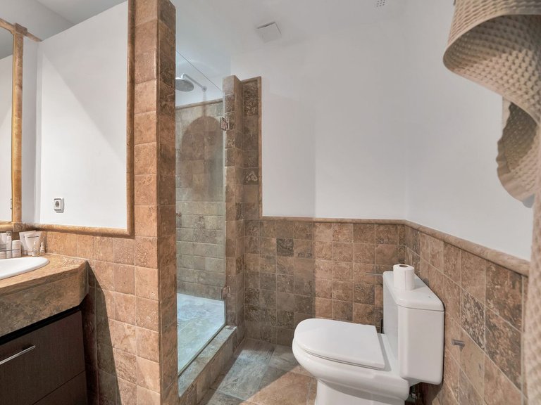 Apartment for Sale in Atalaya, Malaga 17