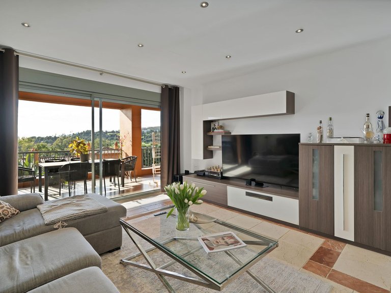 Apartment for Sale in Atalaya, Malaga 2