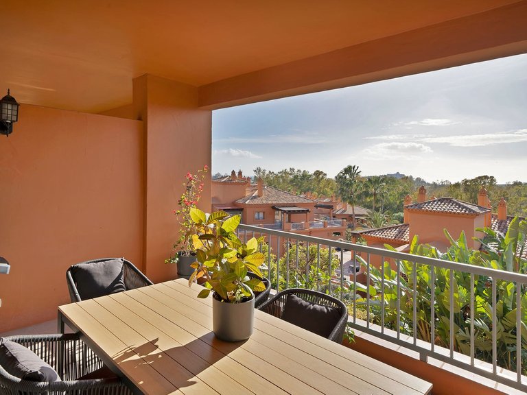 Apartment for Sale in Atalaya, Malaga 25
