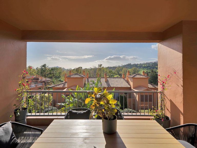Apartment for Sale in Atalaya, Malaga 28