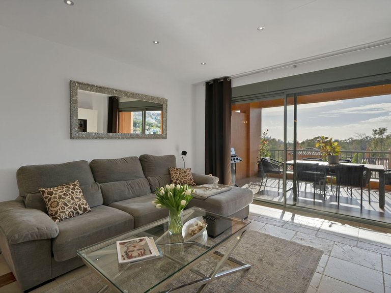 Apartment for Sale in Atalaya, Malaga 3