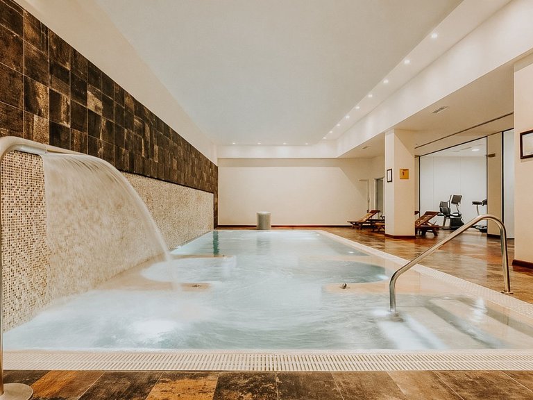 Apartment for Sale in Atalaya, Malaga 32