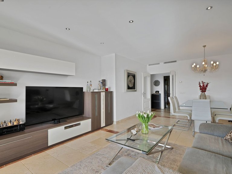 Apartment for Sale in Atalaya, Malaga 6