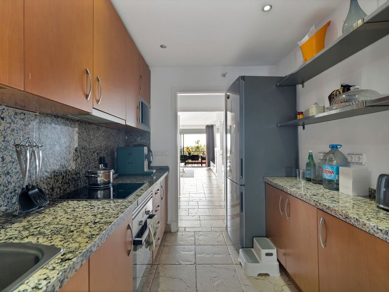 Apartment for Sale in Atalaya, Malaga 8
