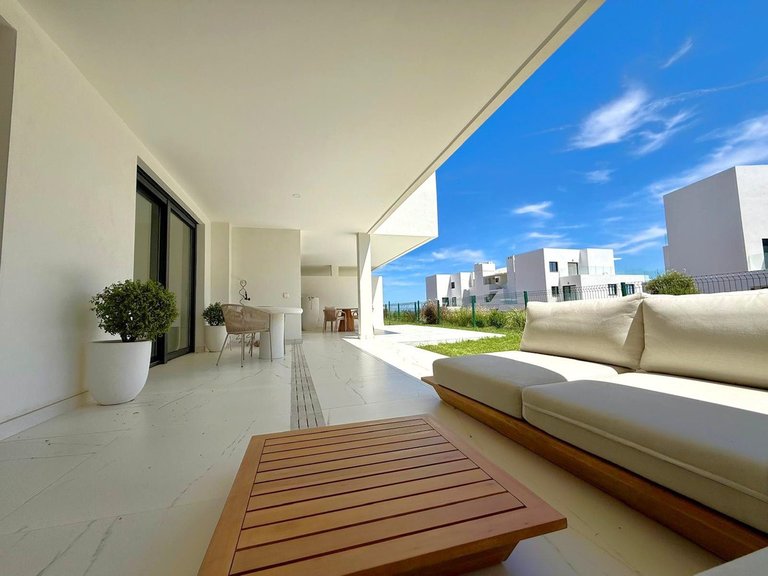 Villa for Sale in Estepona, Malaga 1