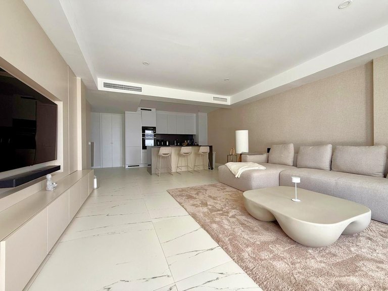 Villa for Sale in Estepona, Malaga 3