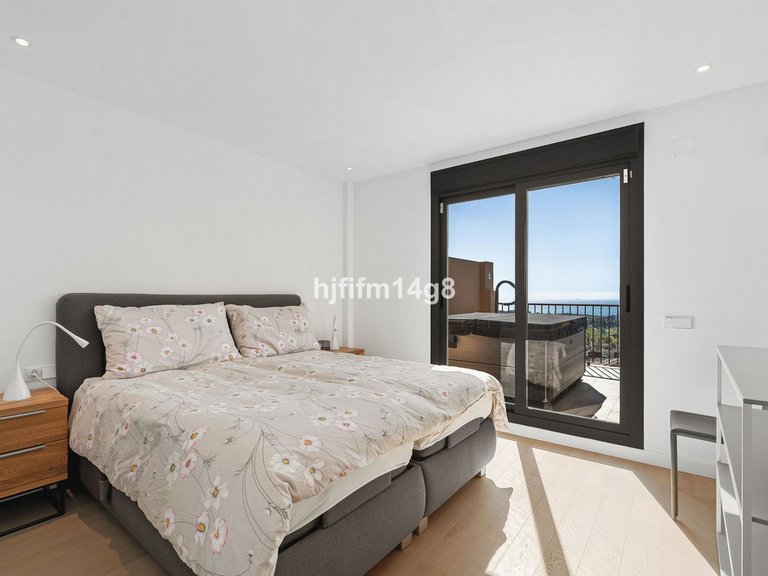 Apartment for Sale in Benahavís, Malaga 13