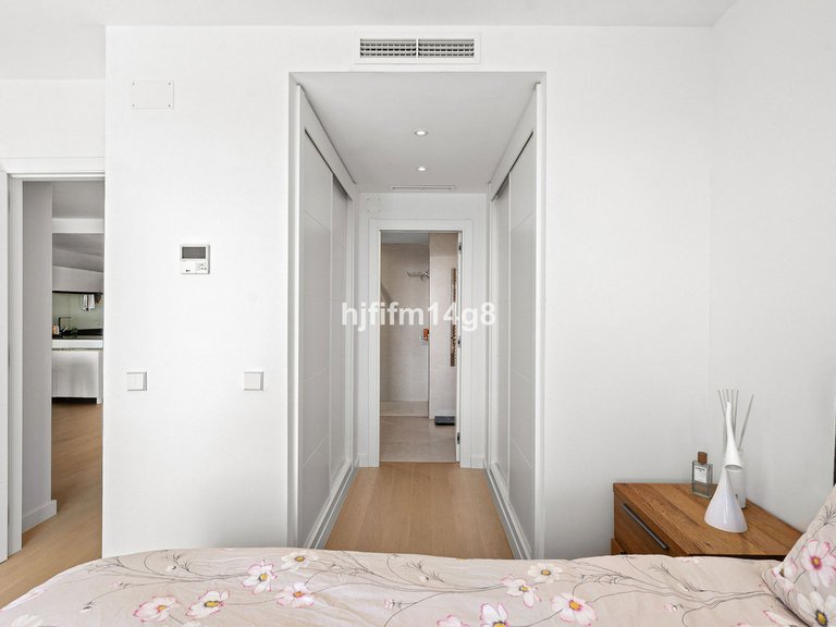 Apartment for Sale in Benahavís, Malaga 14