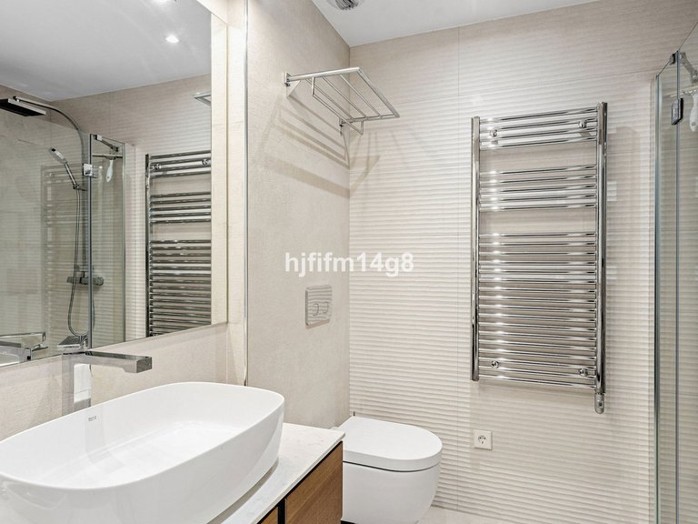 Apartment for Sale in Benahavís, Malaga 17