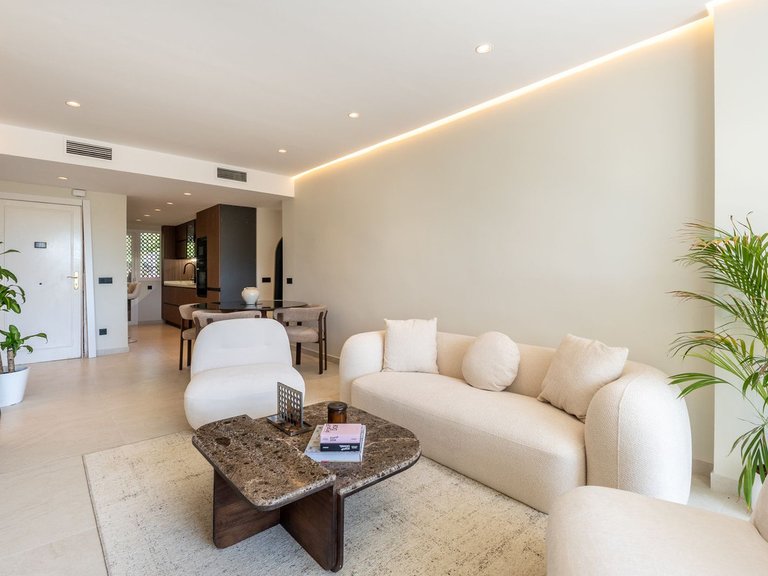 Apartment for Sale in Los Arqueros, Malaga 4