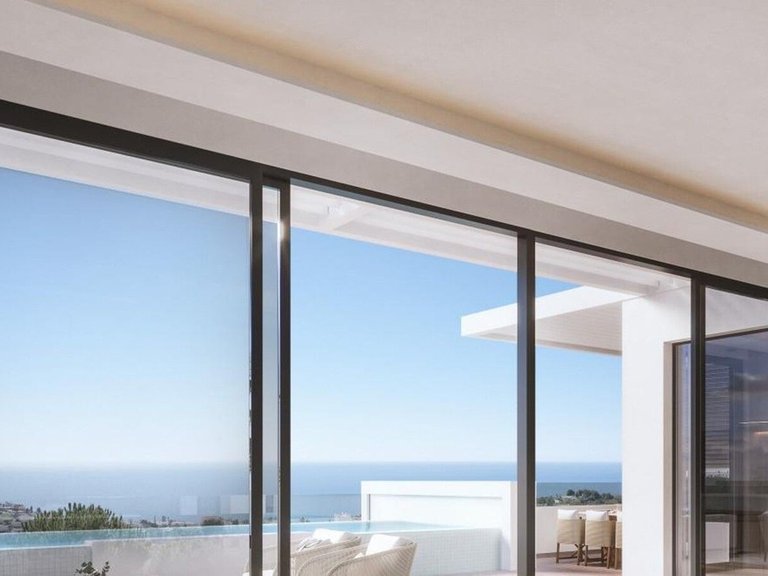 Town House for Sale in Costa del Sol Benalmadena, Malaga 18