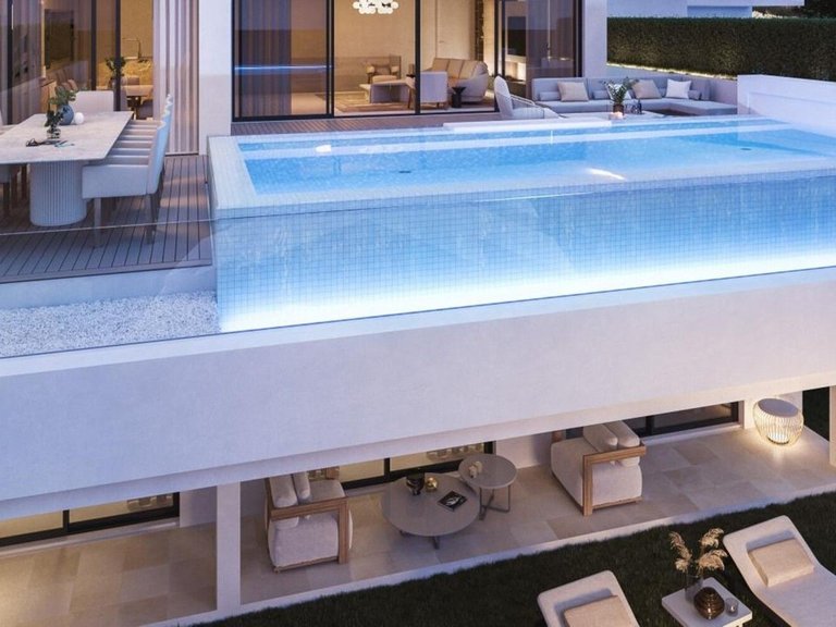 Town House for Sale in Costa del Sol Benalmadena, Malaga 5
