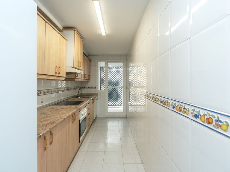 Apartment for Sale in Nueva Andalucía, Malaga 5