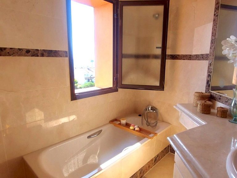 Apartment for Sale in Manilva, Malaga 10