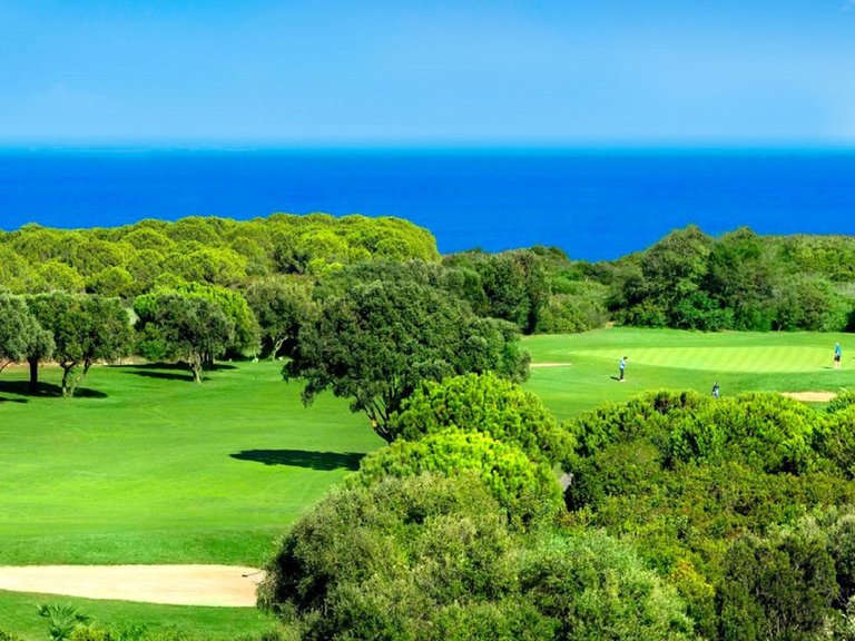 Apartment for Sale in La Alcaidesa, Cadiz 2