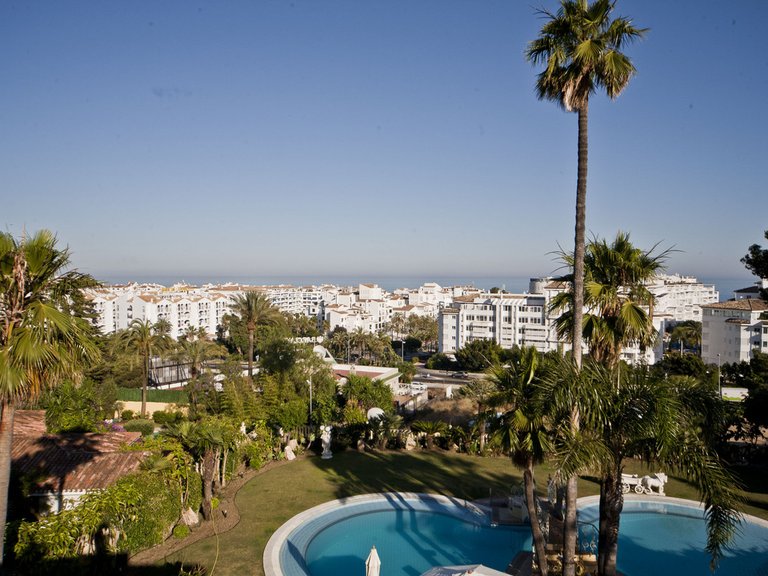 Villa for Sale in Nueva Andalucía, Malaga 20