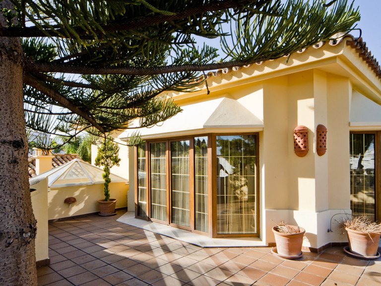 Villa for Sale in Nueva Andalucía, Malaga 32