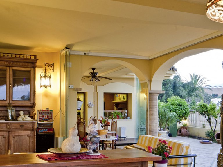 Villa for Sale in Nueva Andalucía, Malaga 4