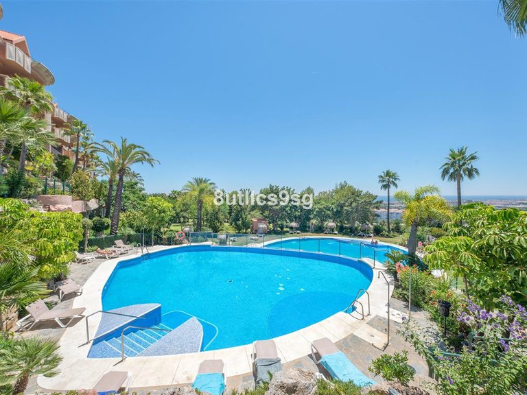 Apartment for Sale in Nueva Andalucía, Malaga 1