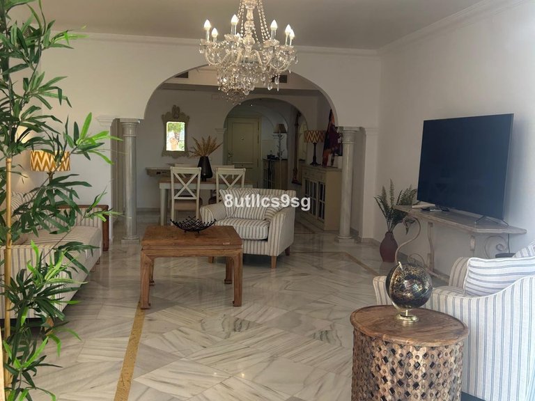 Apartment for Sale in Nueva Andalucía, Malaga 13