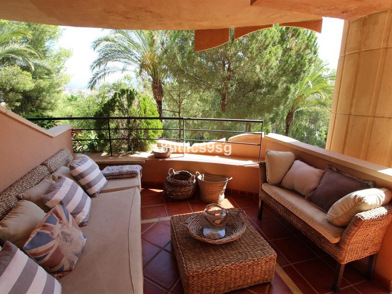 Apartment for Sale in Nueva Andalucía, Malaga 14