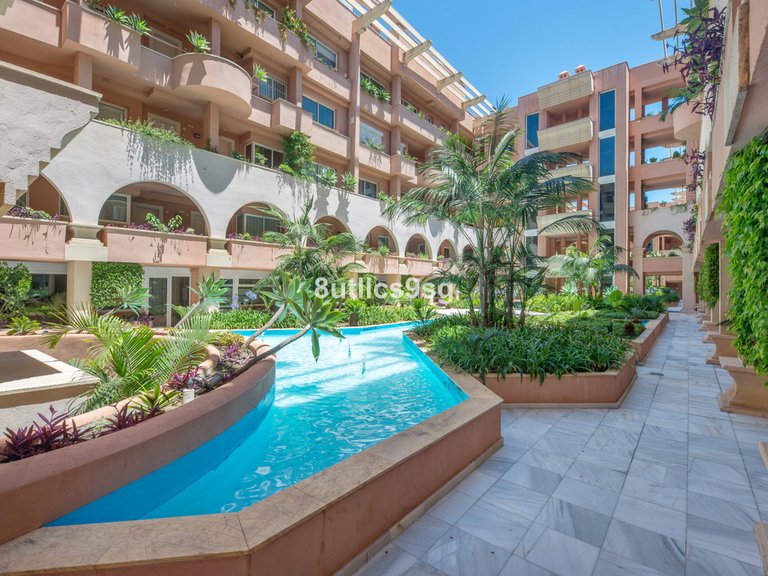 Apartment for Sale in Nueva Andalucía, Malaga 26