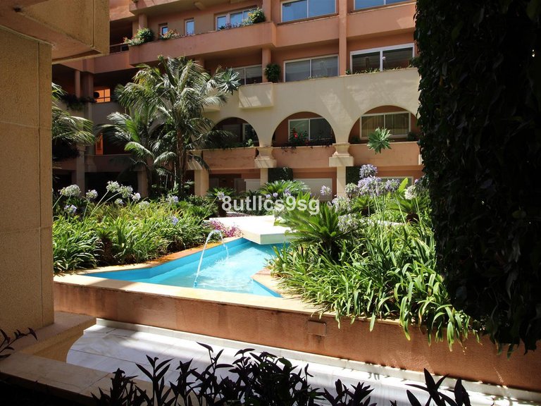 Apartment for Sale in Nueva Andalucía, Malaga 27