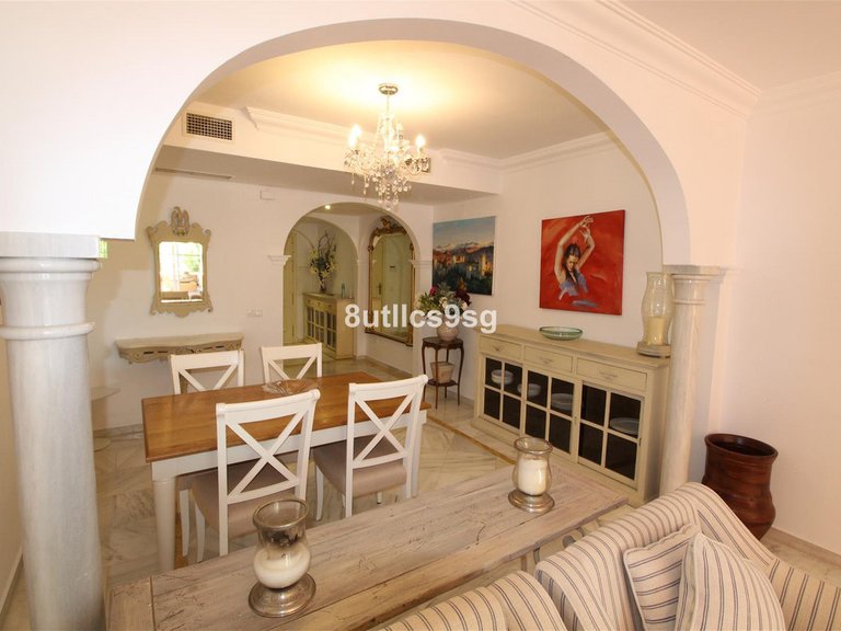Apartment for Sale in Nueva Andalucía, Malaga 8