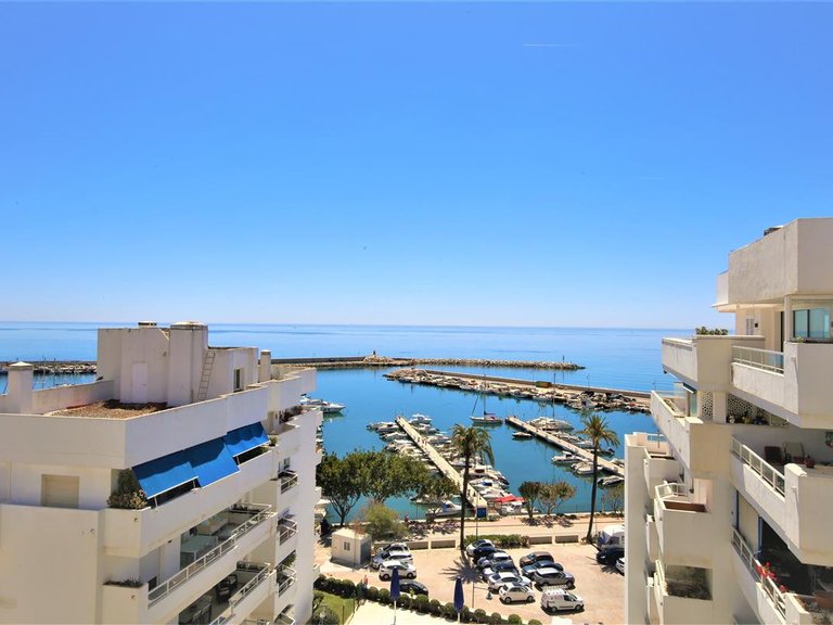 Apartment for Sale in Estepona, Malaga 14