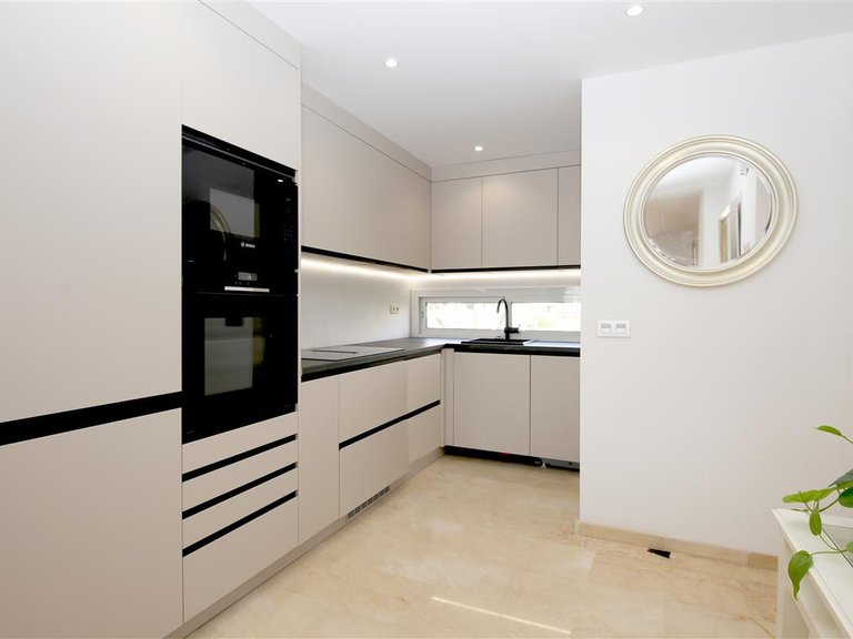 Apartment for Sale in Estepona, Malaga 8
