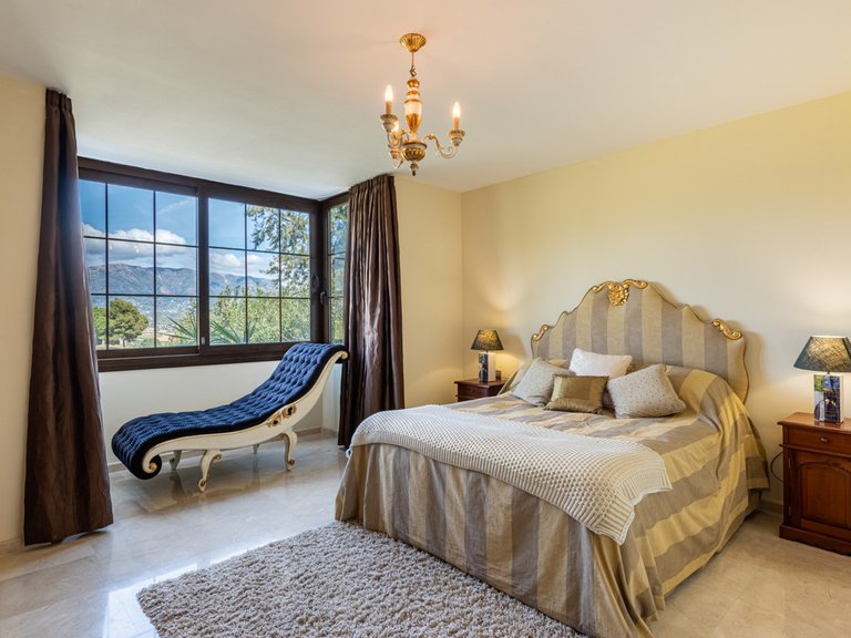 Villa for Sale in La Cala Golf, Malaga 14