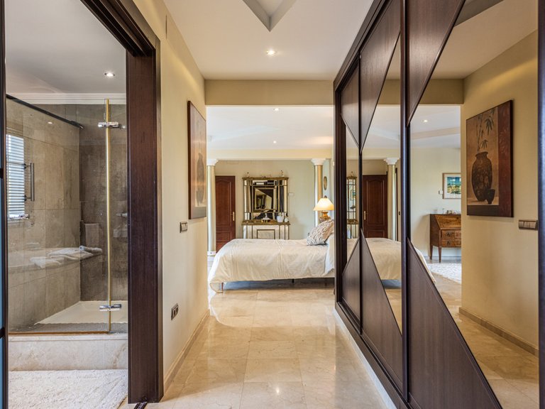 Villa for Sale in La Cala Golf, Malaga 19