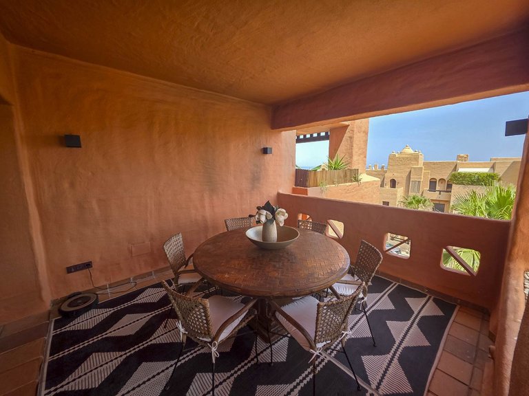 Villa for Sale in San Luis De Sabinillas, Malaga 1