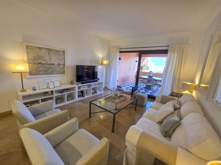 Villa for Sale in San Luis De Sabinillas, Malaga 2