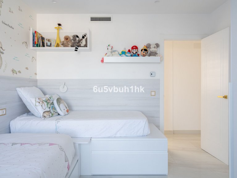 Villa for Sale in La Mairena, Malaga 29