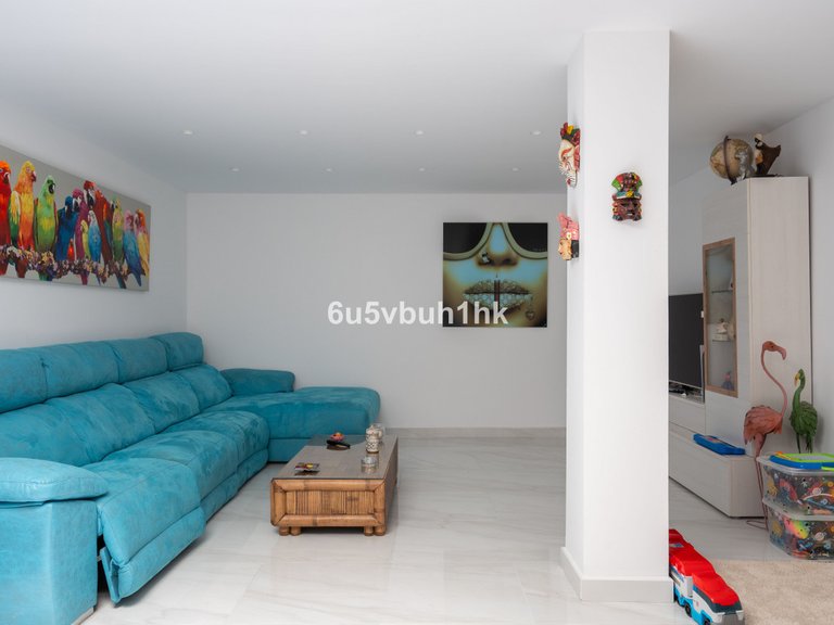 Villa for Sale in La Mairena, Malaga 31