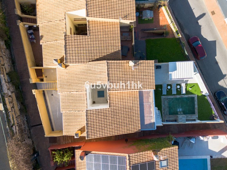 Villa for Sale in La Mairena, Malaga 43