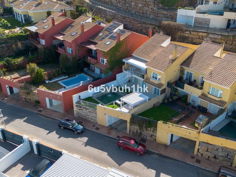 Villa for Sale in La Mairena, Malaga 45