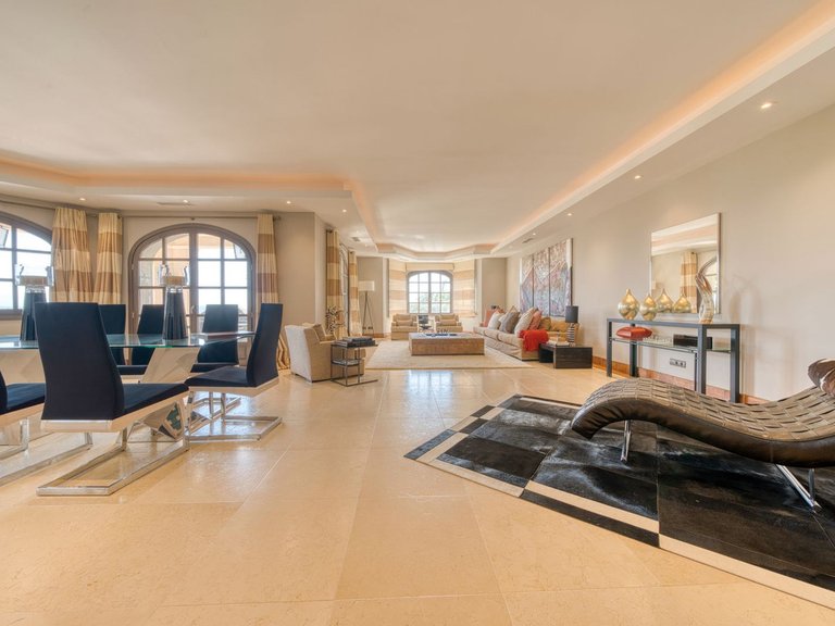 Villa for Sale in Sotogrande, Cadiz 13