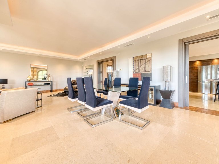 Villa for Sale in Sotogrande, Cadiz 14