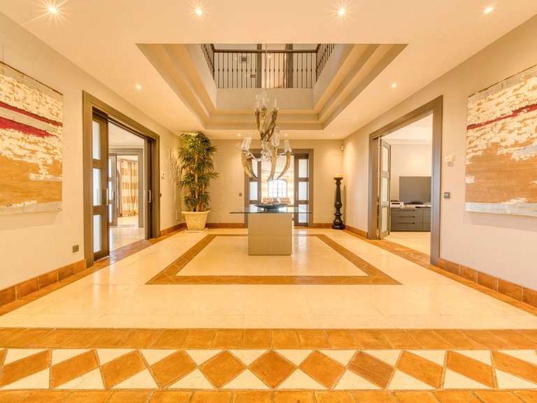 Villa for Sale in Sotogrande, Cadiz 3