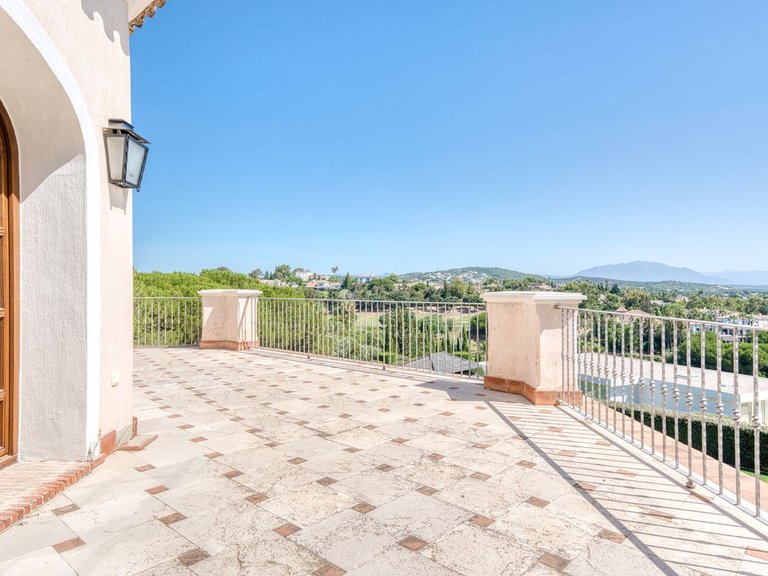 Villa for Sale in Sotogrande, Cadiz 32
