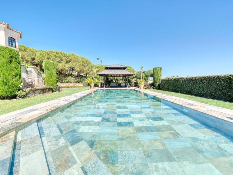 Villa for Sale in Sotogrande, Cadiz 36