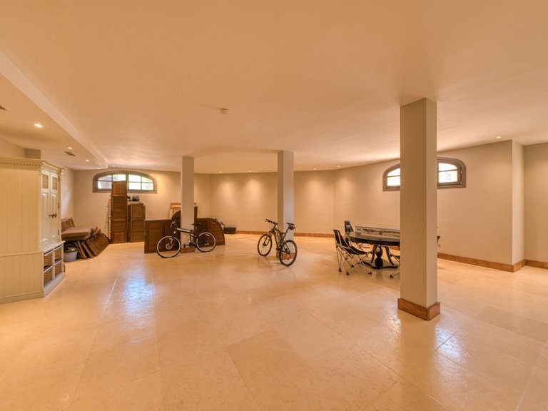 Villa for Sale in Sotogrande, Cadiz 43