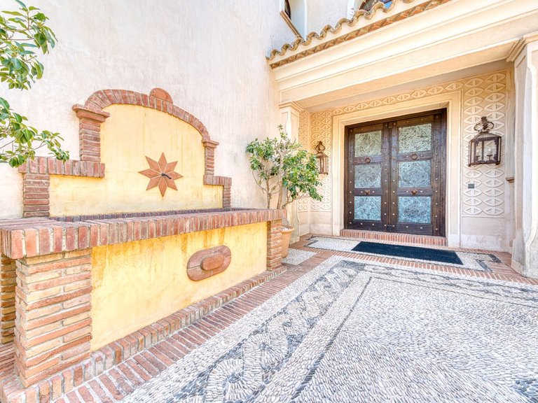 Villa for Sale in Sotogrande, Cadiz 9