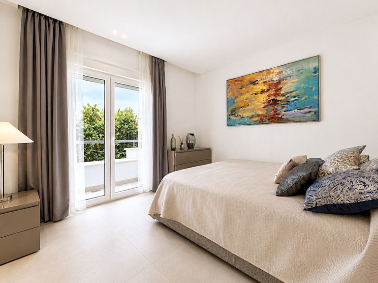 Apartment for Sale in New Golden Mile, Malaga 19