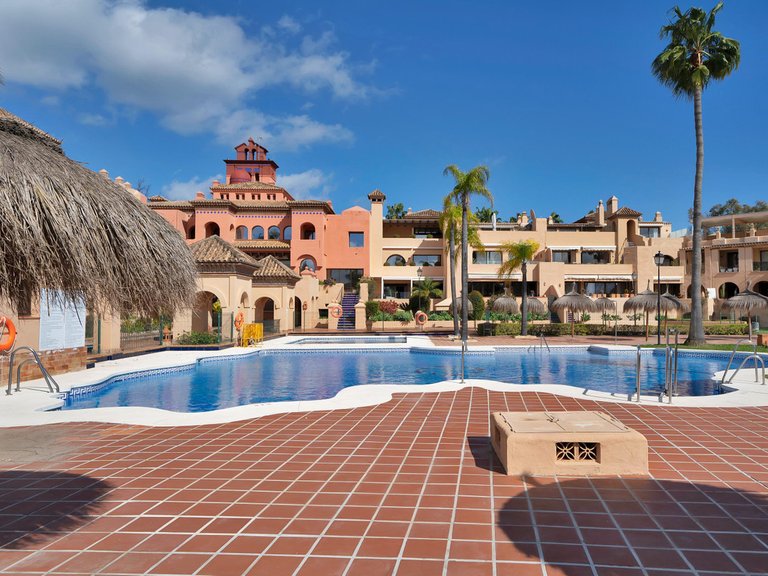 Apartment for Sale in Estepona, Malaga 1