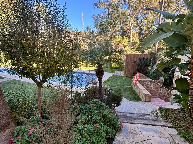 Apartment for Sale in Calahonda, Malaga 17